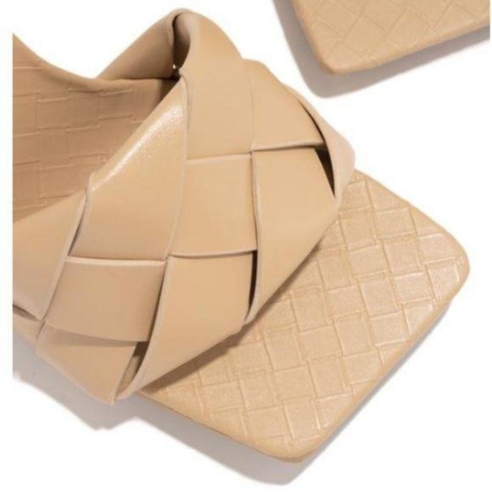 🚨RESTOCKED🚨 Woven Square Toe Mule - Nude - Picture 5 of 7
